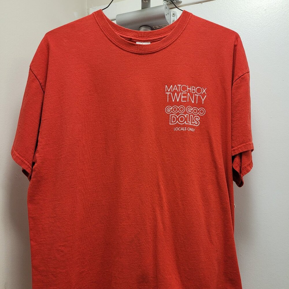 RARE, 2013 MATCHBOX TWENTY AND GOO GOO DOLLS CREW GIFT TEE SHIRT, XL!!!
